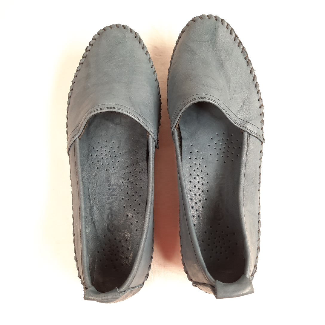 Mocassins Gemini bleu pétrole T40 semelles antidérapantes Très bon état -  reconditionné disponible sur Label Emmaüs
